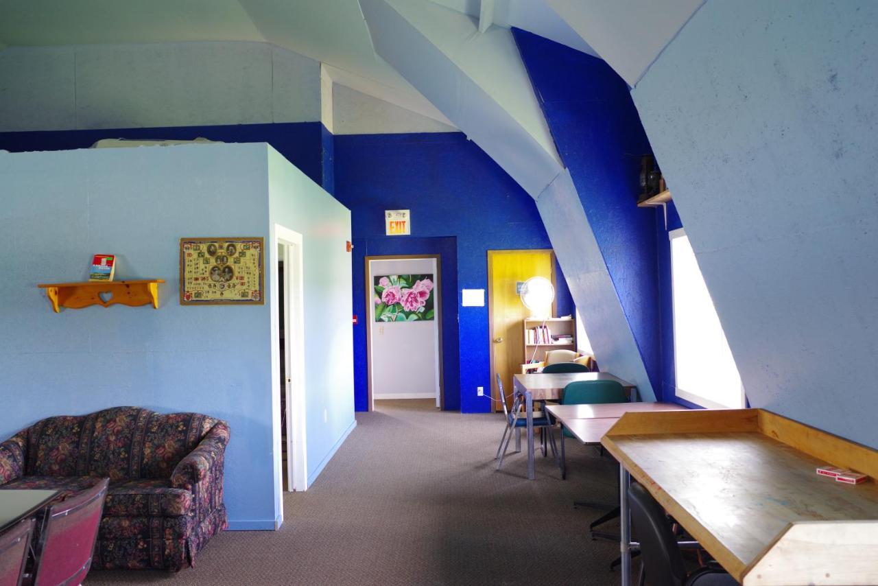 Brackley Beach Hostel Exterior photo